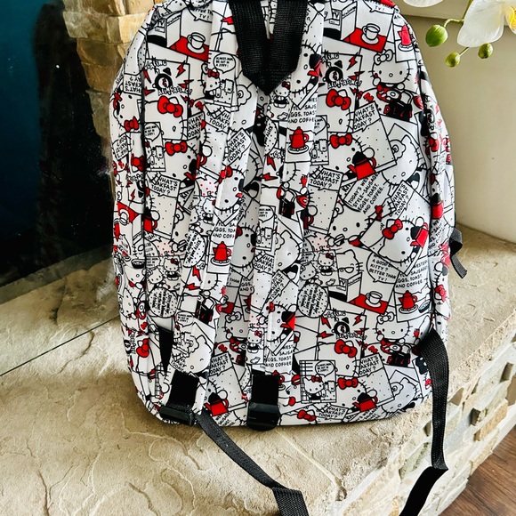 Hello Kitty Backpack - Picture 2 of 2